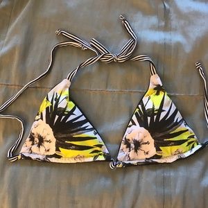 Reverse bikini top size small